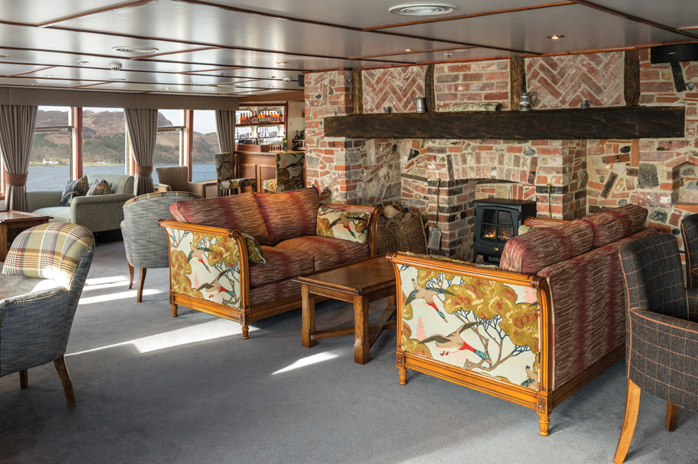 Hebridean Princess Tiree Lounge.jpg